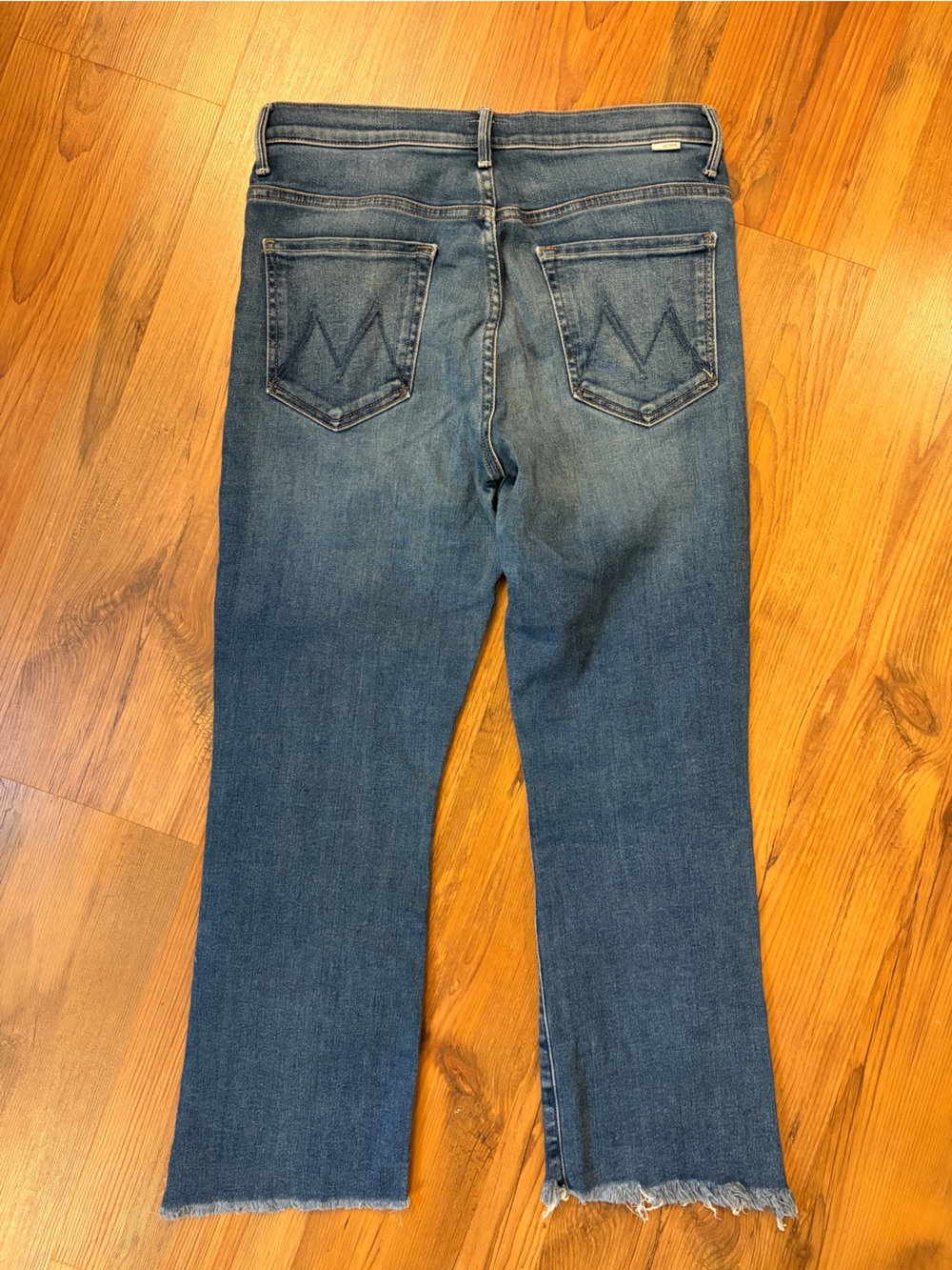 MOTHER Insider Crop Step Fray Jeans Sweet and Sassy Wash 30 - Picture 2 of 15